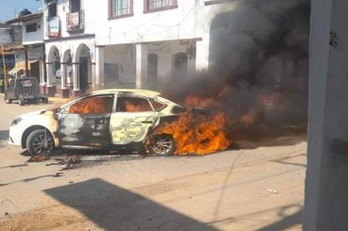 Video: Arde Coatepec Harinas por secuestro de delegado